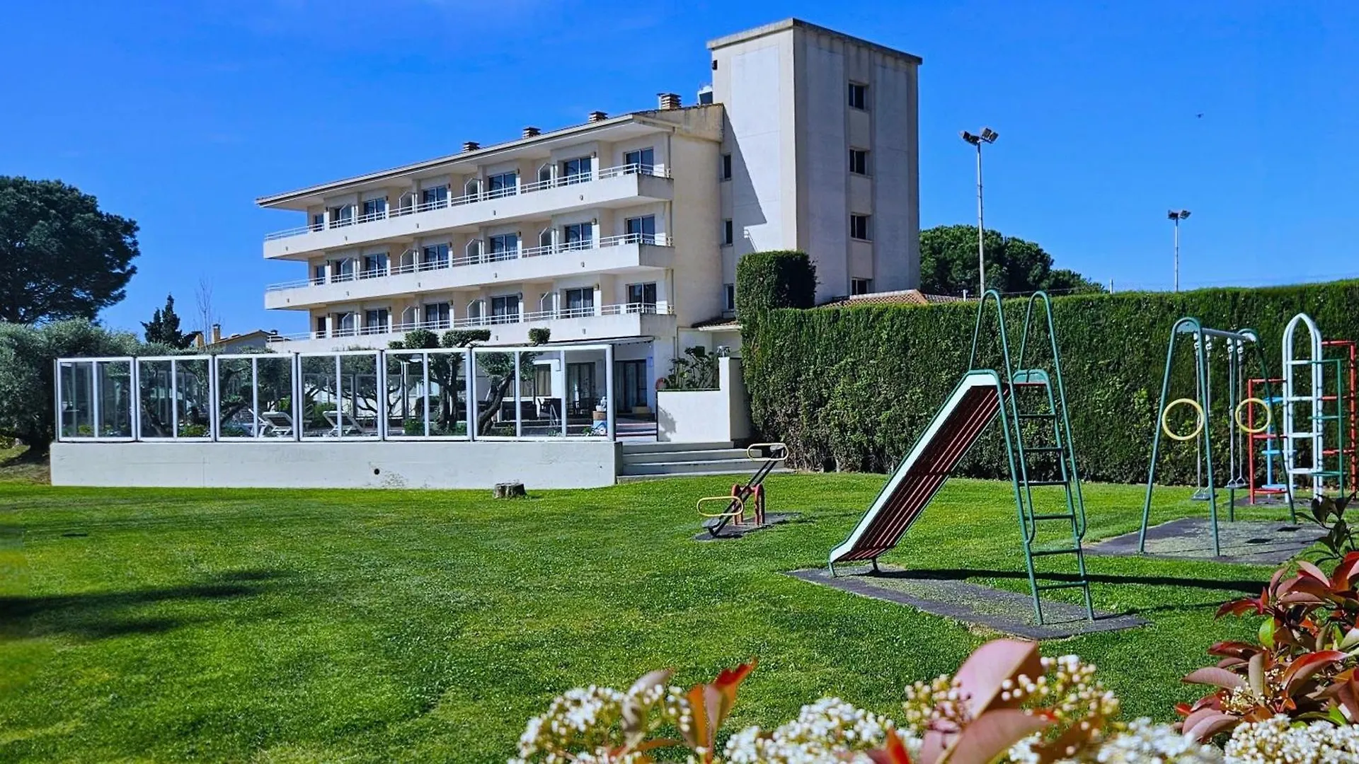 Apartamentos La Masia 레스타르티트 0*,  스페인