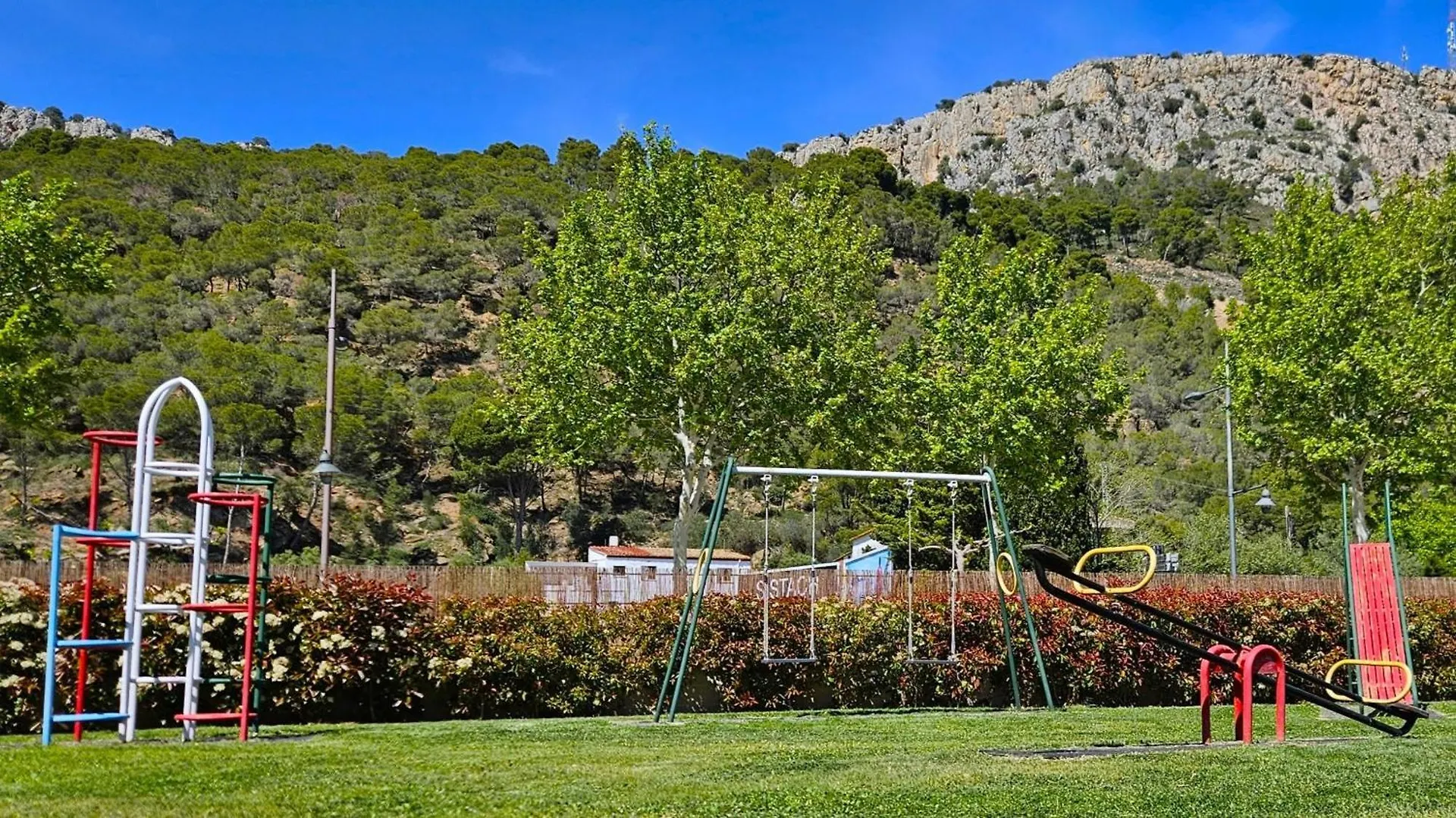 아파트 Apartamentos La Masia 레스타르티트